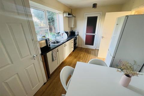 undefined, BPC02399, Brockworth Crescent