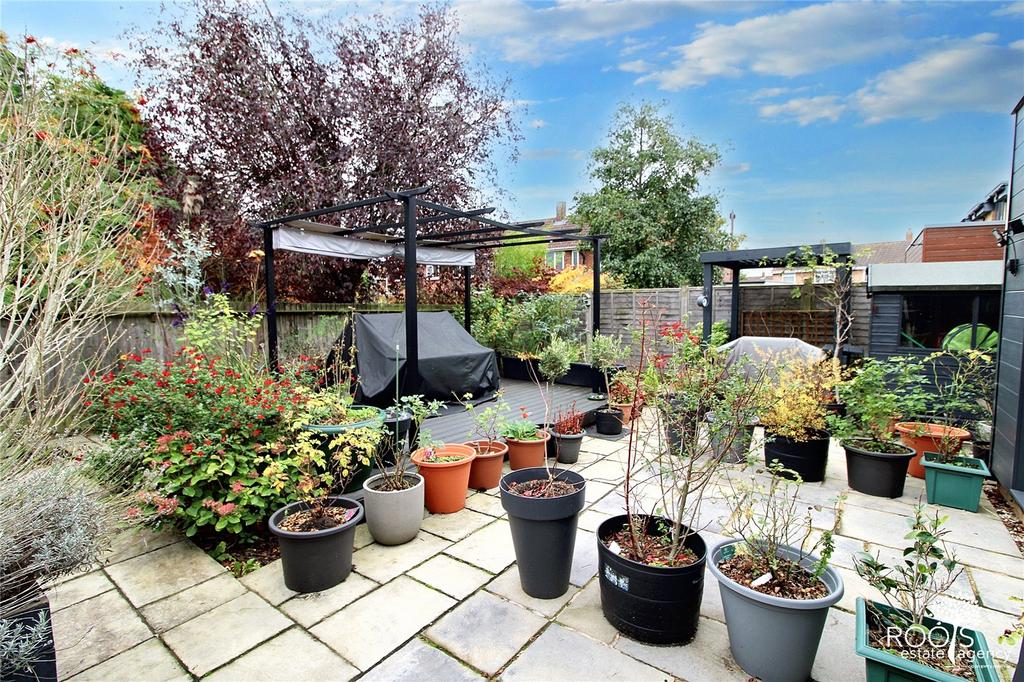 Southerly Garden