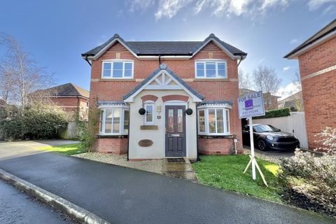 3 bedroom detached house for sale, Jubilee Gardens, Staining FY3