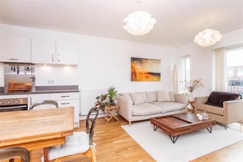 1 bedroom flat for sale, St. Clements Avenue, Mile End, E3