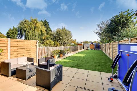 4 bedroom house to rent, Aylward Road, Merton Park SW20