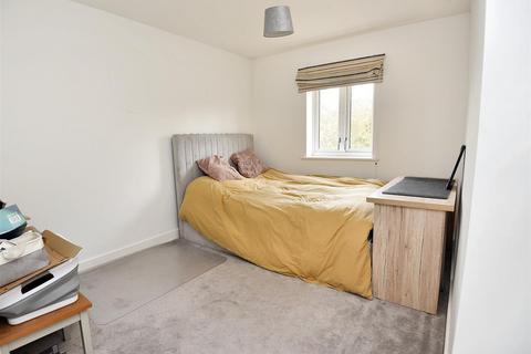undefined, Spinners Way, Gillingham