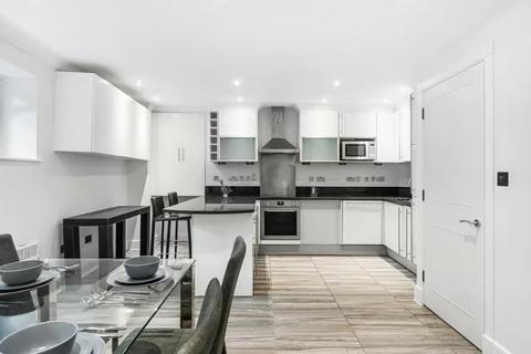 3 bedroom house to rent, North End Way, Hampstead, London, NW3