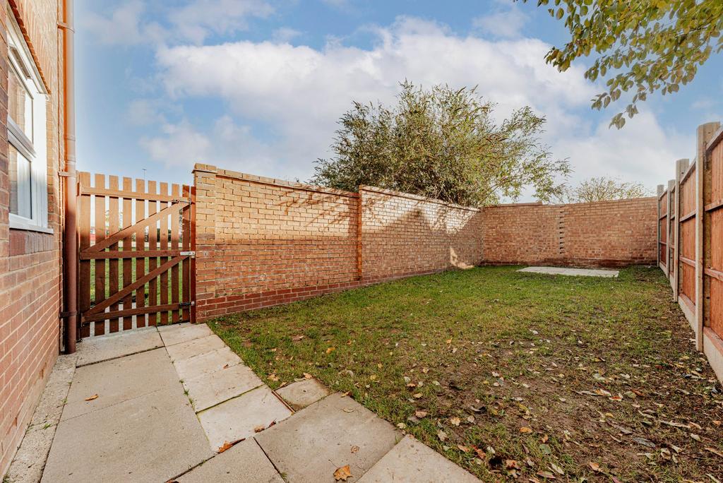 Rear Garden (1)