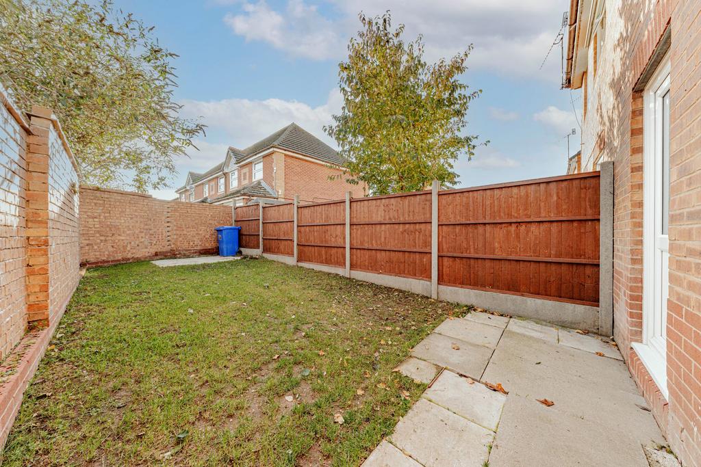 Rear Garden (2)
