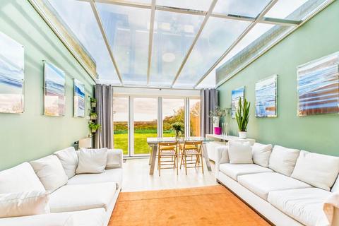 4 bedroom detached house for sale, Tamarisk Way, Weston Turville