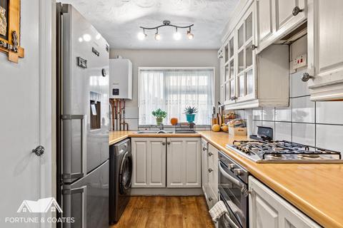 2 bedroom flat for sale, Willowfield, Harlow