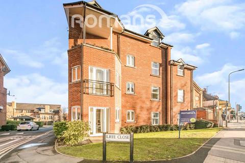 1 bedroom flat to rent, Basildon House, Iliffe Close, Reading, RG1