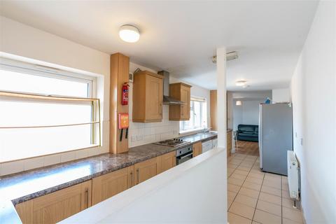 6 bedroom maisonette to rent, £135pppw - Stratford Road, Heaton, NE6