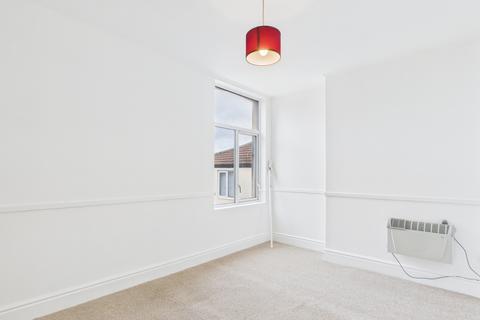 1 bedroom flat to rent, Stubbington Avenue, North End, Portsmouth PO2