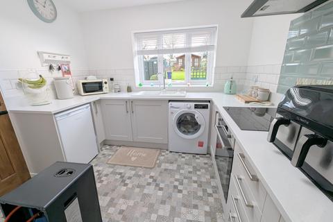 3 bedroom detached house for sale, New Road, Ystradowen, Swansea.