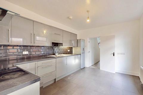 3 bedroom end of terrace house for sale, Faircross Avenue, Barking, IG11