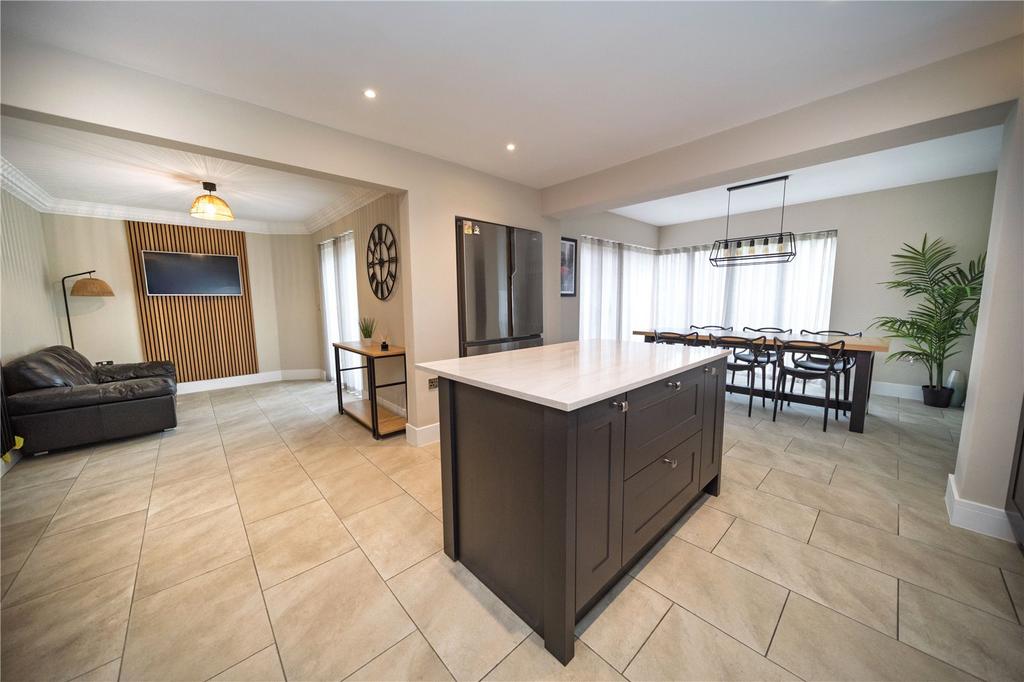 Kitchen/Snug