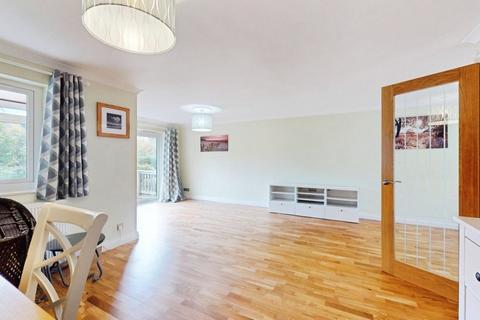 3 bedroom townhouse to rent, Old Bridge Rise, Ilkley, , LS29 9HH