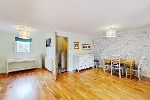 3 bedroom townhouse to rent, Old Bridge Rise, Ilkley, , LS29 9HH