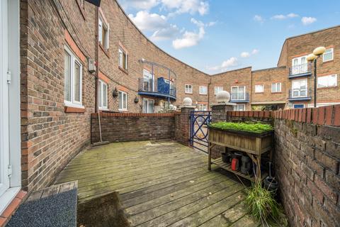 1 bedroom apartment for sale, Trundleys Road, London, SE8