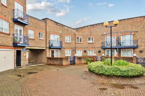 1 bedroom apartment for sale, Trundleys Road, London, SE8