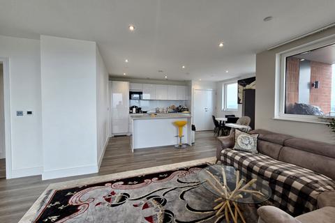 3 bedroom apartment for sale, Ashwell House, Healum Avenue, Southall, Greater London, UB2