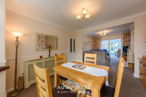 3 bedroom semi-detached house for sale, Farm Avenue, Oldbury B68