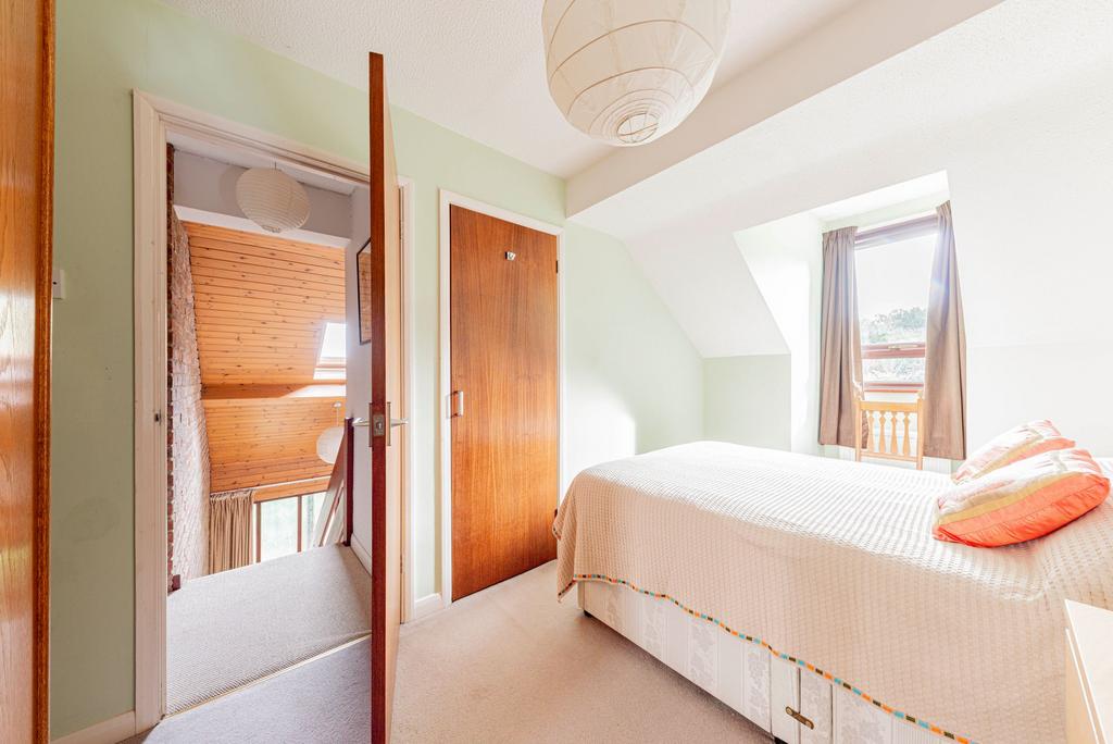 Bedroom Three (2)