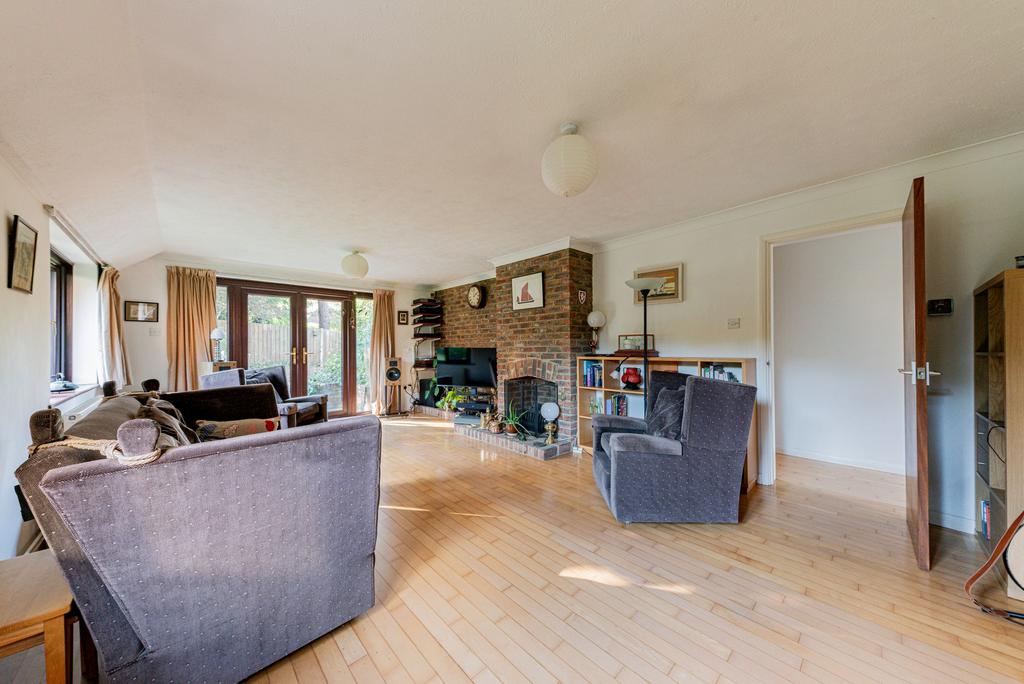 Living Room (3)