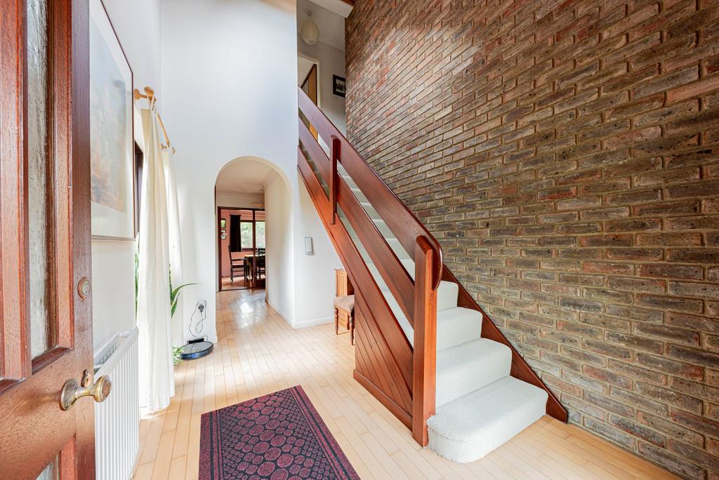 Entrance Hall (3)