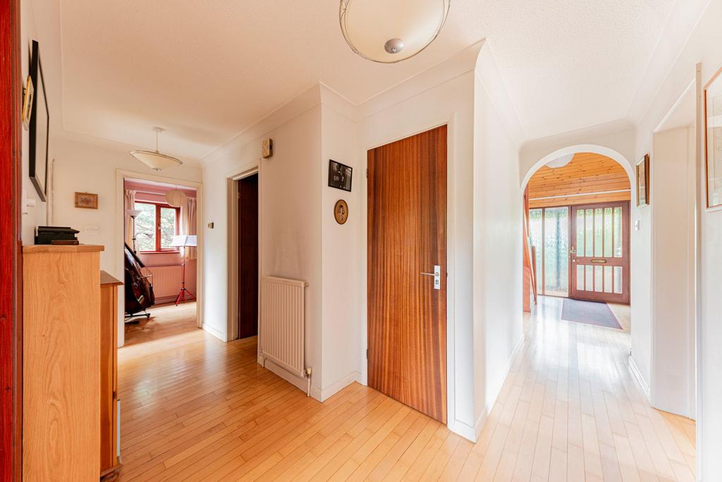 Entrance Hall (2)