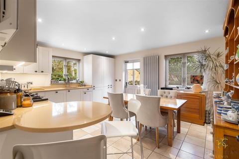 undefined, Childswickham Road, Broadway WR12