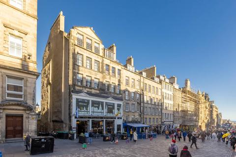 233/2 (2f1) High Street, 2 Geddes Entry, Edinburgh, EH1 1PE