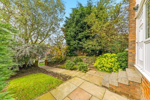 3 bedroom end of terrace house for sale, Spring View, Leeds
