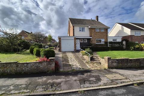 Lang Road, Crewkerne, TA18