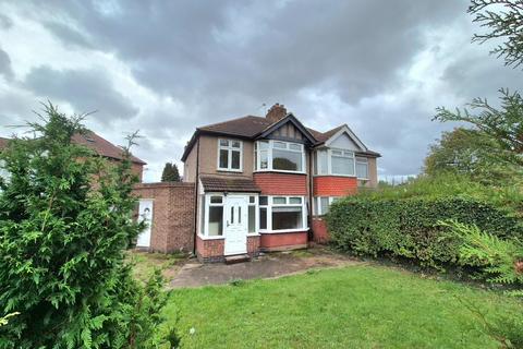 3 bedroom semi-detached house to rent, Uxbridge Road, Southall