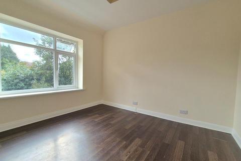 undefined, Uxbridge Road, Southall