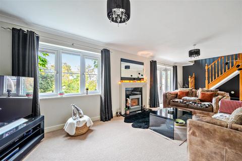 4 bedroom detached house for sale, Imperial Gardens, Kidderminster