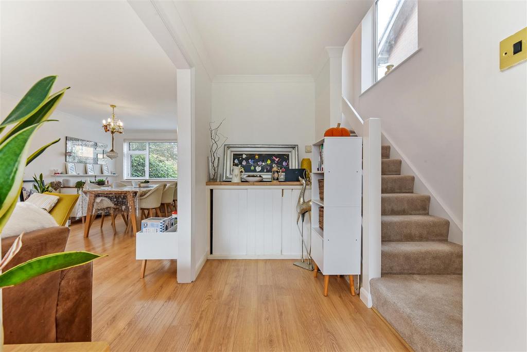 Sitting/Dining Room