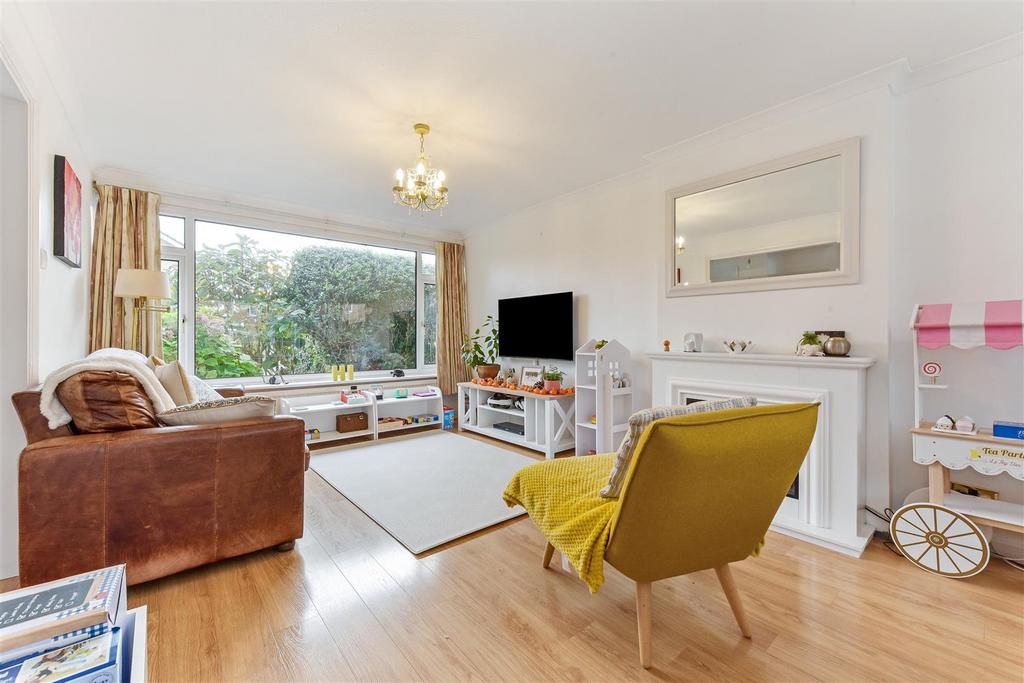 Sitting/Dining Room