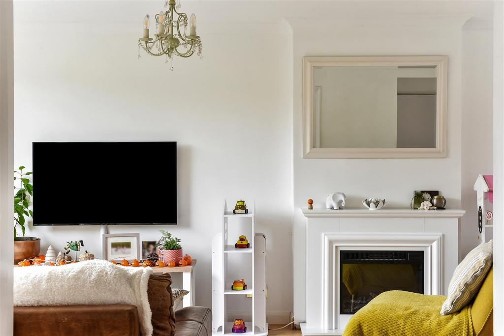 Sitting/Dining Room