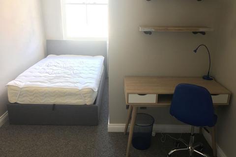 6 bedroom maisonette to rent, Brighton, East Sussex BN2