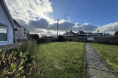 undefined, Ffordd Cildwrn, Llangefni, LL77