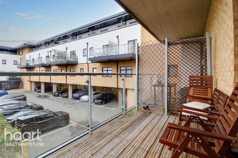 2 bedroom apartment for sale, Thornbury Way, Walthamstow