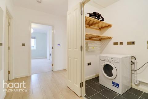 2 bedroom apartment for sale, Thornbury Way, Walthamstow