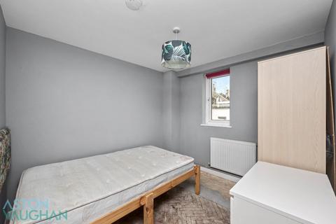 6 bedroom end of terrace house to rent, Hove, East Sussex BN3