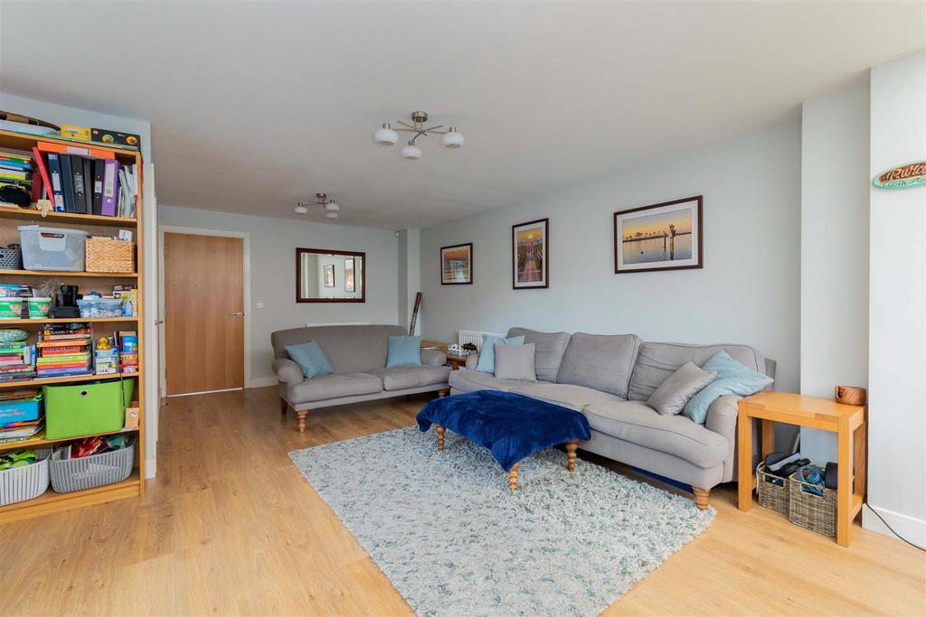 18 Mathercombe Road-10.jpg