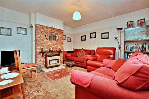 3 bedroom semi-detached house for sale, Crown Road, Borehamwood