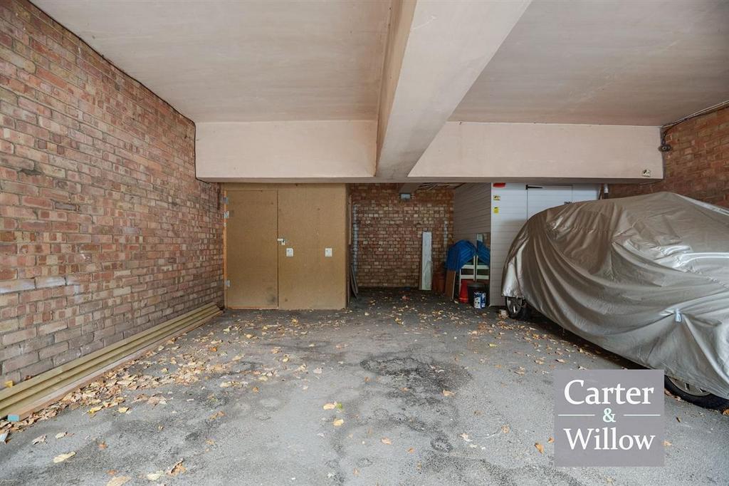Carport / storage