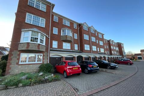 3 bedroom apartment for sale, Rockcliffe, South Shields, NE33
