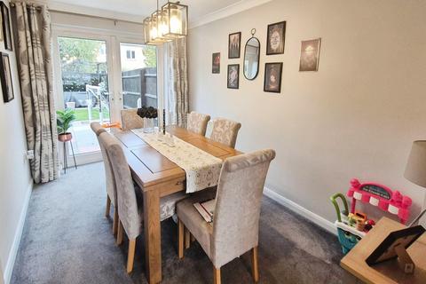 undefined, Bulrush Close, Brownhills, Walsall