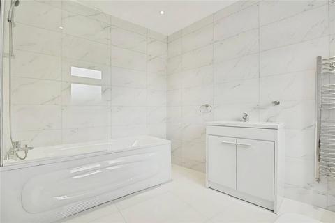 2 bedroom flat to rent, Crowther Avenue, Brentford, TW8