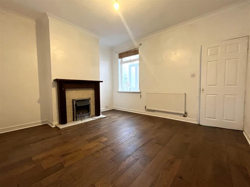 Dining Room (3).JPG