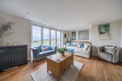 4 bedroom end of terrace house for sale, Church Hill, Hernhill, ME13